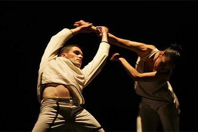 Dansa València arranca con un homenaje a Jiri Killián