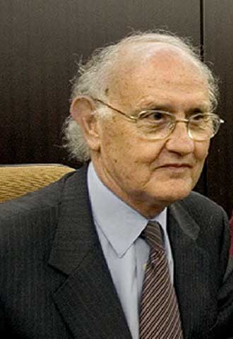 José María Mena.