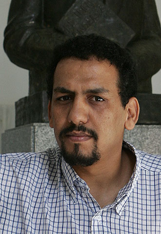 Alí Tamek.
