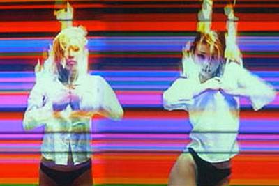 El Musac abre una bienal con medio centenar de propuestas del arte más actual