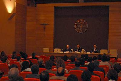 Los inspectores tienen que actualizar sus conocimientos constantemente.