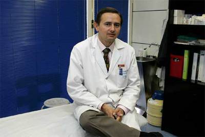 José Antonio Varela, especialista en la Unidad de Infecciones de Transmisión Sexual de Gijón.