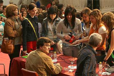 Cercas se confiesa ante los alumnos