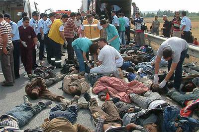 40 refugiados afganos mueren en un accidente de tráfico en Turquía