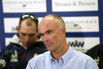 Bouwe Bekking, patrón del Movistar, durante la conferencia de prensa de ayer.