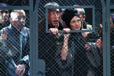 Escena de  La buena persona de Sezuan. 