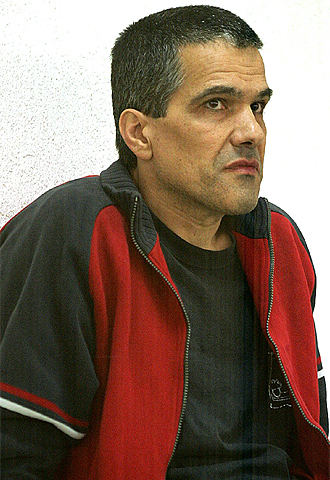 Juan Carlos Iglesias,  Gadafi. 