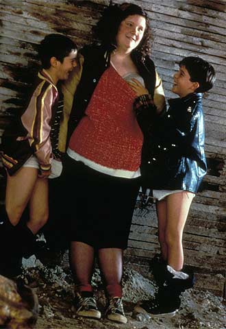  Léolo,  de Jean-Claude Lauzon, película  emblemática para los cines Renoir.