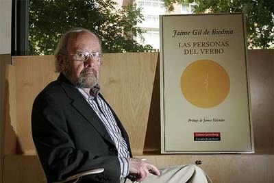 José Manuel Caballero Bonald, ayer en la presentación de  Las personas del verbo,  de Jaime Gil de Biedma.