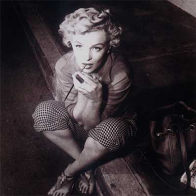 Una imagen de Marilyn Monroe perteneciente al libro  Marilyn íntima , de Víctor Fernández.