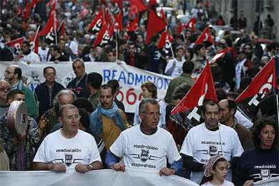 Manifestación de trabajadores de Seat en contra de la apertura de un expediente de regulación de empleo.