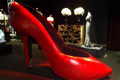 Aspecto de la exposición  Tras el telón , en el Teatro Real de Madrid.