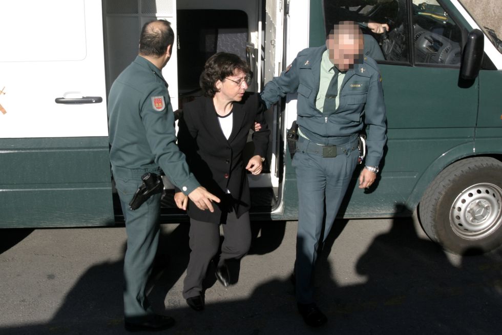 Llegada de Noelia de Mingo, médico residente de la Fundación Jiménez Díaz, para ser juzgada en la Audiencia Provincial, por matar a tres personas y herir a otras siete en abril de 2003.