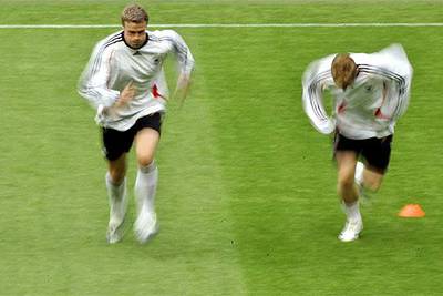 Kehl, Huth y Schweinsteiger, durante el entrenamiento de ayer de la selección alemana.