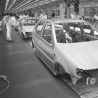 Cadena de montaje de Volkswagen en Pamplona.