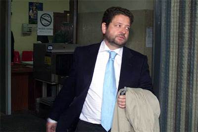 Juan Manuel López Benjumea, a la salida del juzgado tras prestar declaración.