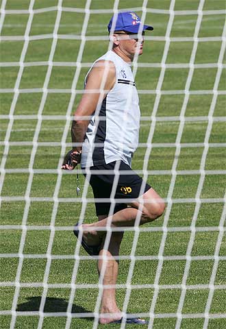 Oleg Blokhin, en chanclas durante el ensayo de ayer.