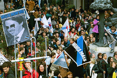 Manifestación en Madrid en febrero de 2003 para protestar por la gestión de la crisis del  Prestige.  Acudieron unas 240.000 personas de toda España.