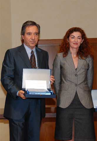 LA FUNDACIÓN DE VÍCTIMAS PREMIA A LA SER