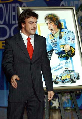 Fernando Alonso, durante el acto de ayer en Oviedo.