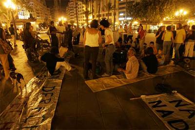 NOCHE AL RASO POR LOS INMIGRANTES SIN TECHO