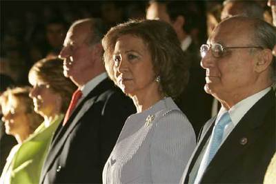 EMOCIONANTE MINUTO DE SILENCIO POR LAS VÍCTIMAS