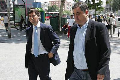 Manolo Saiz, ayer a su llegada a los juzgados de la plaza de Castilla, en Madrid.