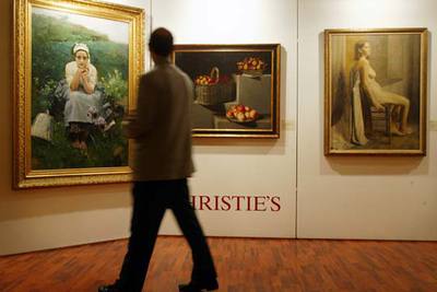 Imagen de una subasta de Christie's en Barcelona, con obras de Sorolla, Van der Hamen y Antonio López.