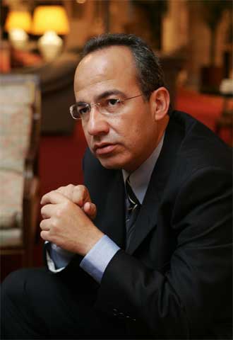 Felipe Calderón, en Madrid en octubre de 2004.