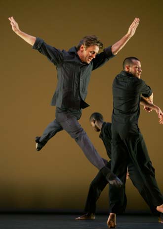 Mijail Barishnikov en un ensayo de Hell's Kitchen Dance.