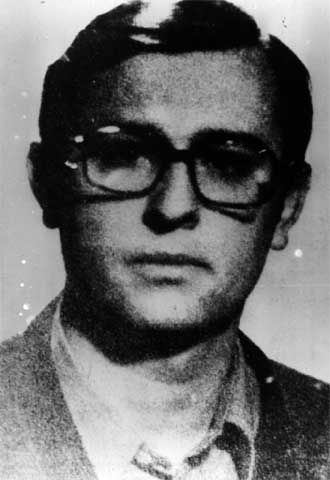 Eduardo Moreno Bergareche,  Pertur. 