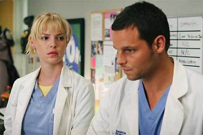 Katherine Heigl (izquierda) y Justin Chambers, dos de los intérpretes de  Anatomía de Grey. 