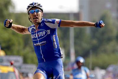 Tosatto da a Italia su primera victoria