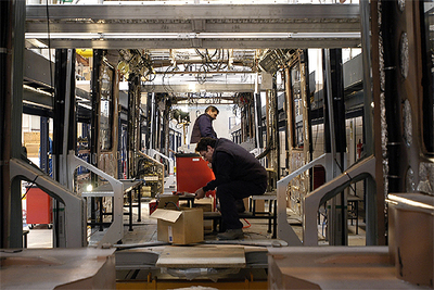 Sala de montaje de vagones en Linares (Jaén).