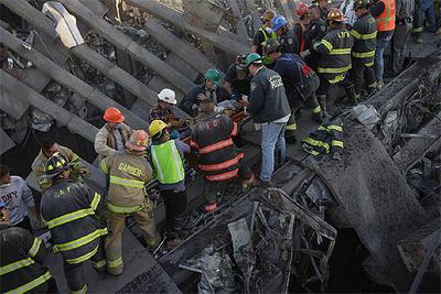 Los voluntarios tuvieron trabajo durante meses entre los escombros de la  zona cero .