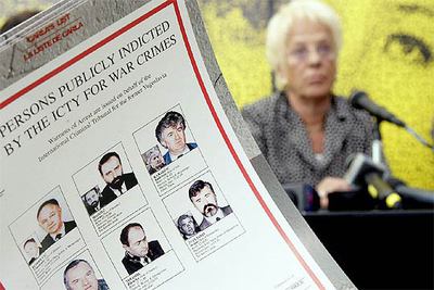 Carla del Ponte apoyó con su presencia en Locarno al realizador Marcel Schüpbach.