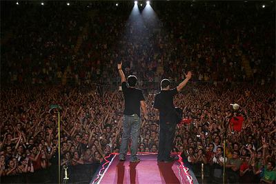 El pasado viernes los hermanos David y José Muñoz, componentes de Estopa, fueron aclamados por el público que abarrotó el Auditorio de Málaga.