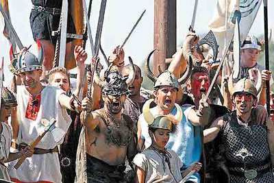 Catoira celebra la tradicional romería vikinga
