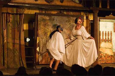 Un momento de  Cómicos en el camino,  montaje que abrió el Festival de Olmedo.