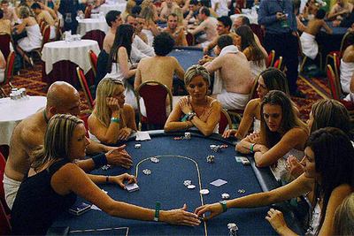 Torneo de 'strip póquer' en Londres