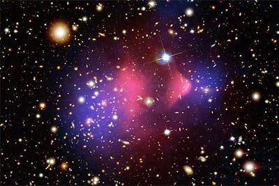 Un telescopio espacial de la NASA captura una imagen de la materia oscura