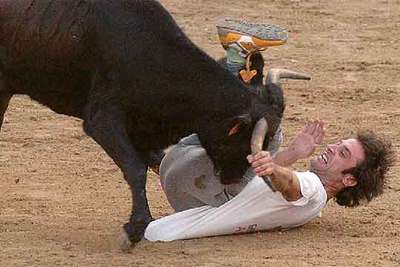 El actor Daniel Guzmán coge al toro por los cuernos