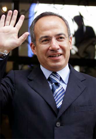 Felipe Calderón, después de ser proclamado presidente electo por el Tribunal Electoral, ayer en México.