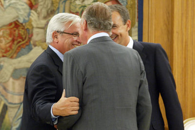 CLOS TOMA POSESIÓN COMO MINISTRO DE INDUSTRIA.