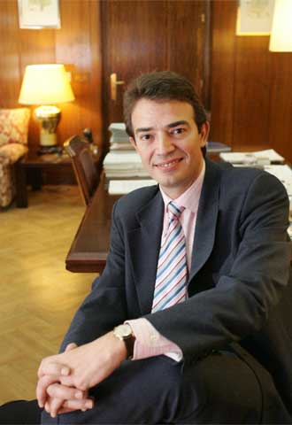 Arturo Gonzalo Aizpiri.
