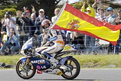 Álvaro Bautista, campeón en 125cc, da a España el 29º título mundial en motociclismo