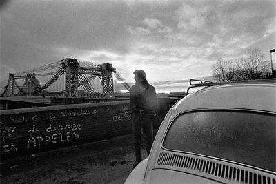 'Autorretrato en Toulouse' (1978), de Alberto García-Alix.