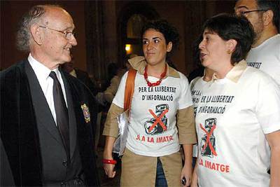 Protesta por la censura a los periodistas en la Audiencia