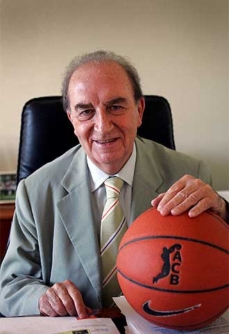 Eduardo Portela, en su despacho.