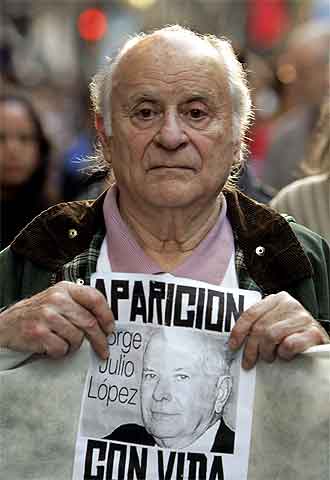 Un manifestante, ayer en Buenos Aires.